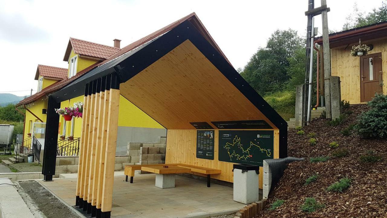 Chatka Na Hranici Circ Exterior photo